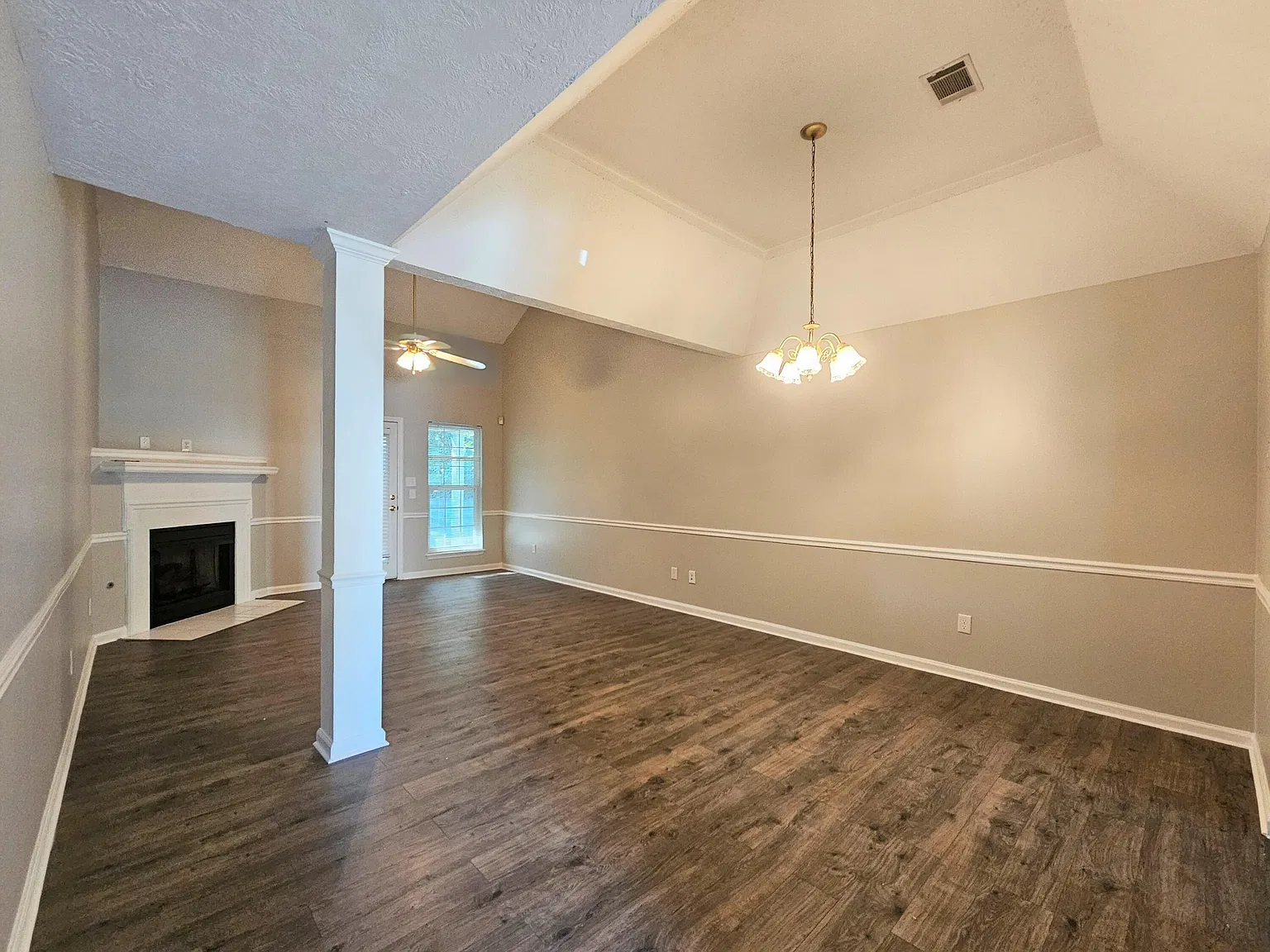 2 bed, 2.0 bath, 1249 sqft, $1,400 — Photo 4
