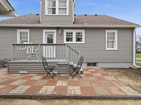 4th image of 302 Hubbard Ave