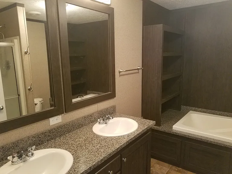 Belle Villa Meadows — Photo 13