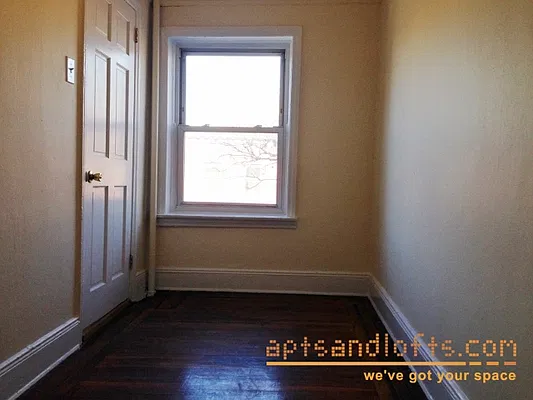 Rented by aptsandlofts.com | media 10