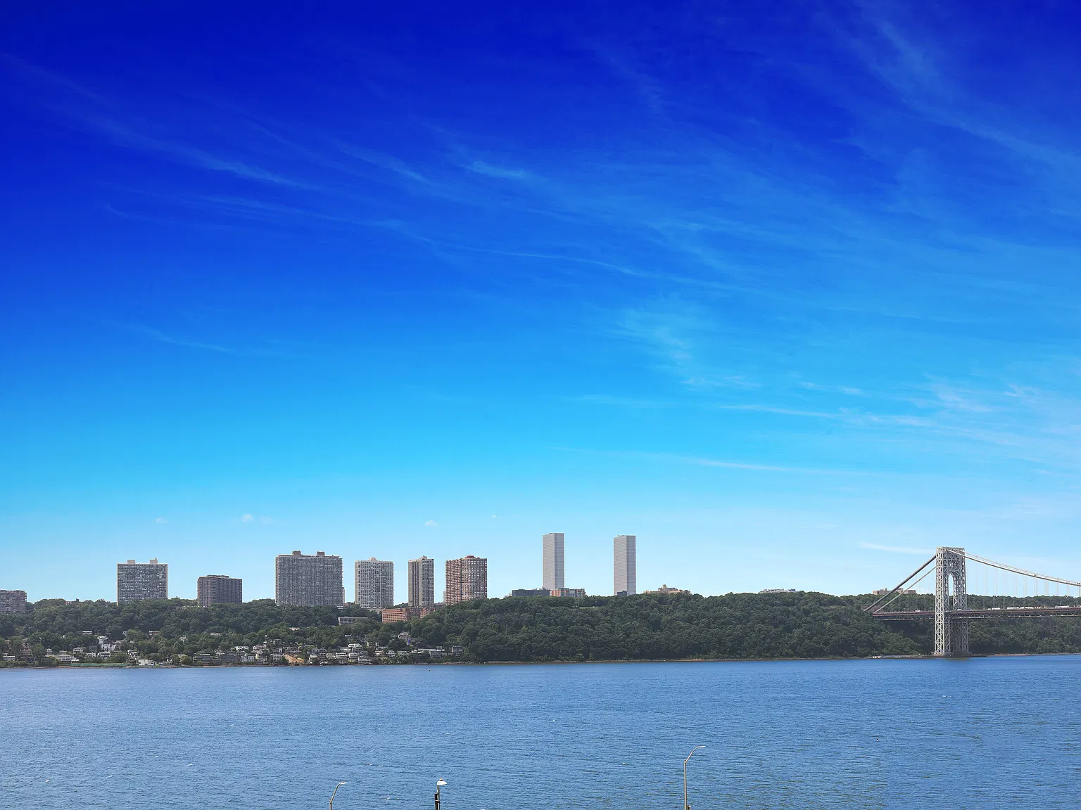 156-08 Riverside Drive West — Photo 2