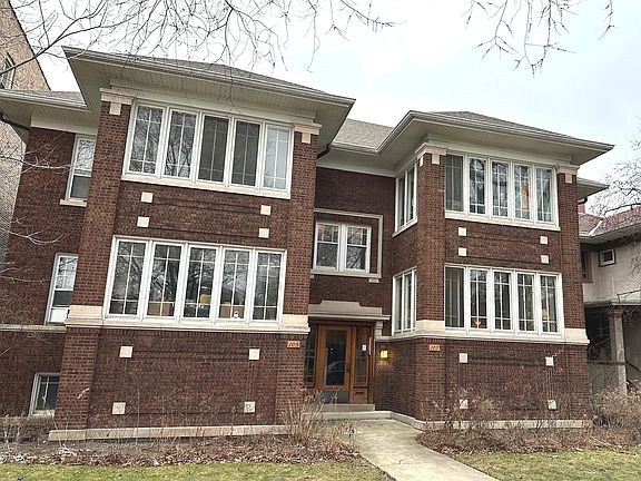 2nd image of 107 Washington Blvd #1W