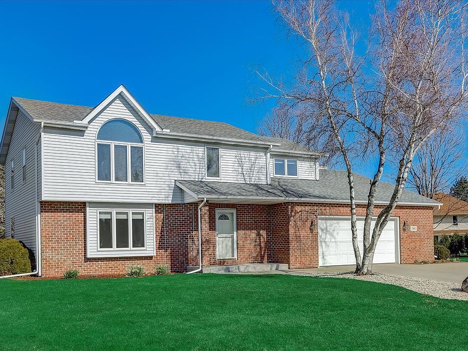 1st image of 760 Marquette Ct