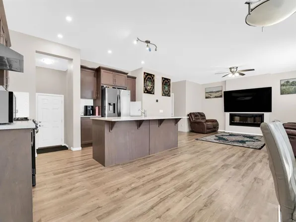 113 W Cityline Sq NE, Calgary, AB T3N 2H5