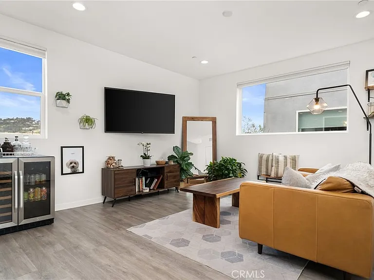 3032 N Coolidge Ave — Photo 11