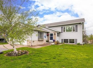 803 Almac Dr, Proctor, MN 55810