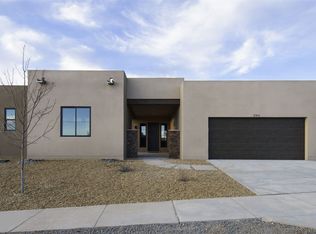 63 Bosquecillo, Santa Fe, NM 87508