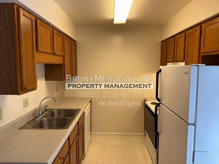 6523 Doe Creek Way — Photo 18
