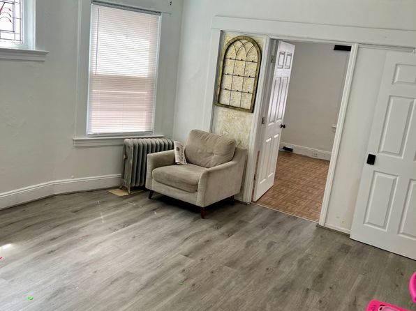 289 Lakeview Ave #2