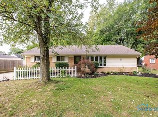 5015 Chestnut Dr, Sylvania, OH 43560