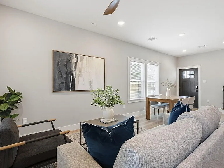 4723 Mallow St — Photo 9