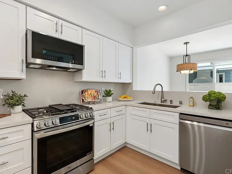 13567 Tiverton Rd — Photo 6