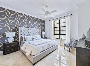 701 S Olive Ave APT 802, West Palm Beach, FL 33401