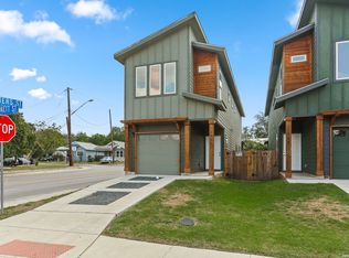 1962 E Crockett, San Antonio, TX 78202