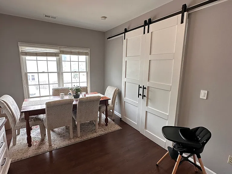 27 Sussex Ave #2 — Photo 11