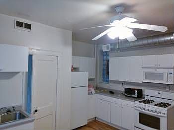 2nd image of 1738 W Touhy Ave APT 1E