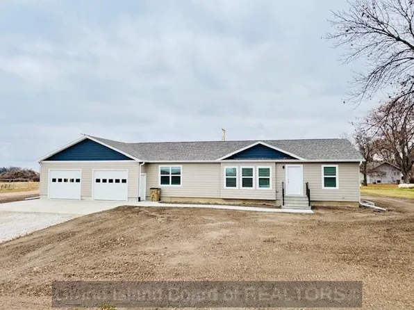 415 Olive St, Hordville, NE 68846
