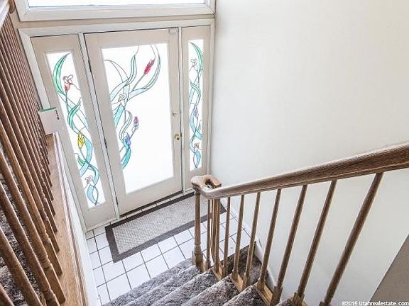 3rd image of 1238 N Carousel St