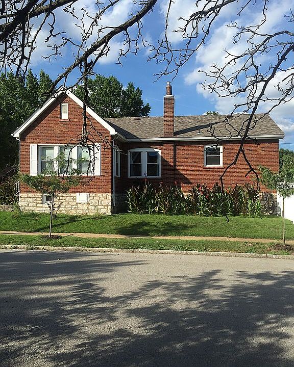 2nd image of 6530 Parkwood Pl