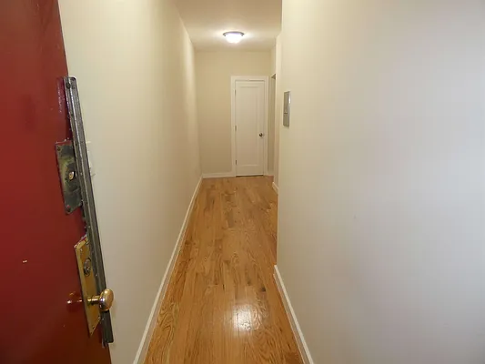 Rented by Karten Real Estate Services LLC | media 16