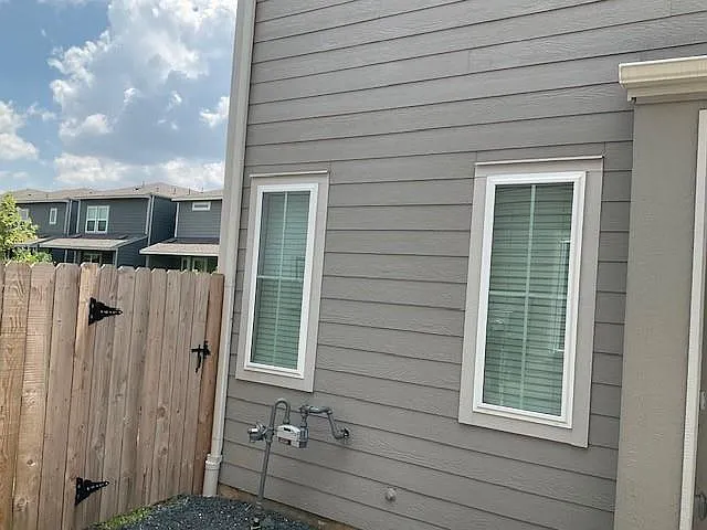 3 bed, 2.5 bath, 1510 sqft, $2,300 — Photo 4