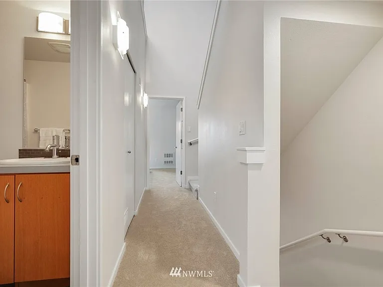 15175 NE 81st Way #102 — Photo 28