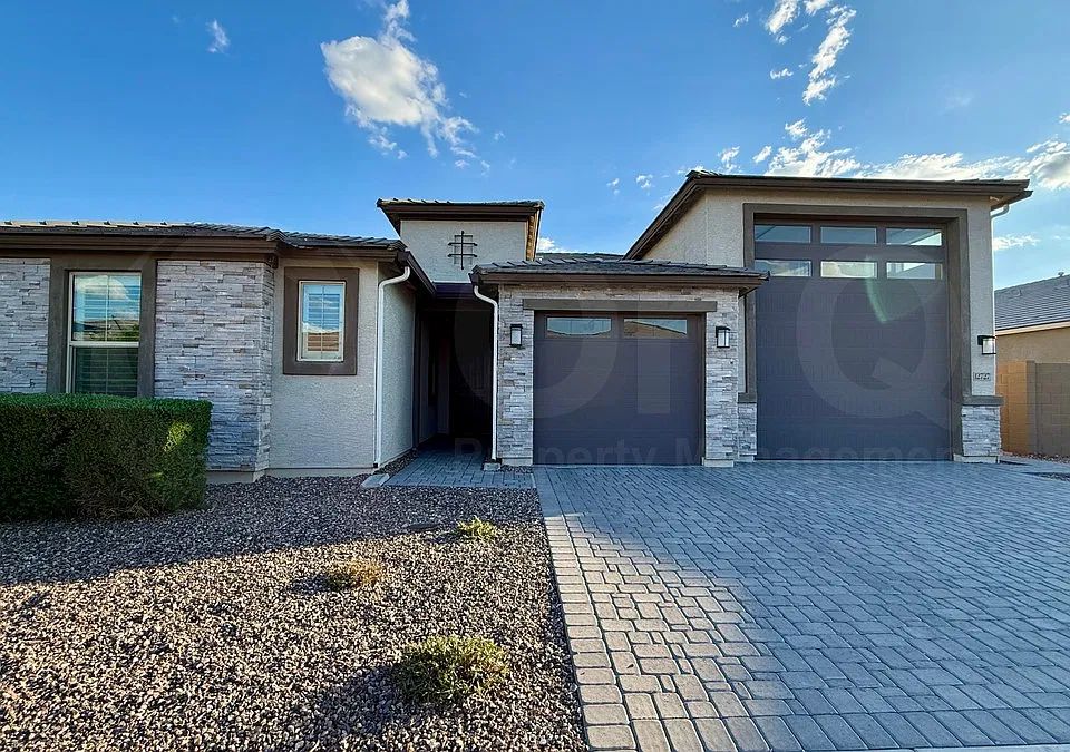 12727 W Sierra Vista Dr