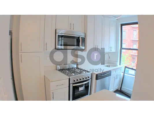 Rented by DSA Realty | media 21