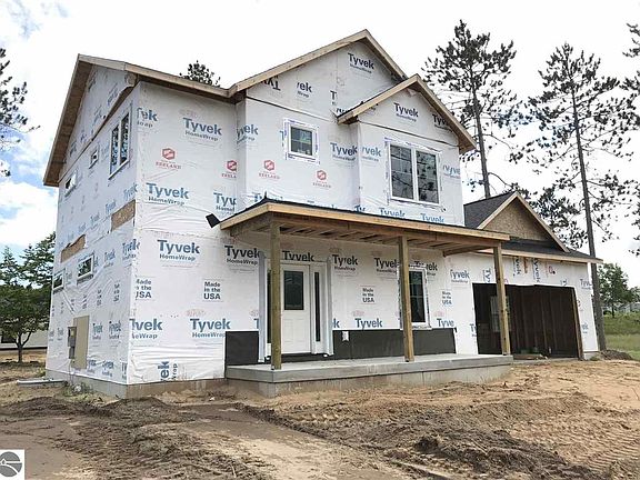 3rd image of 1312 Killdeer Ln