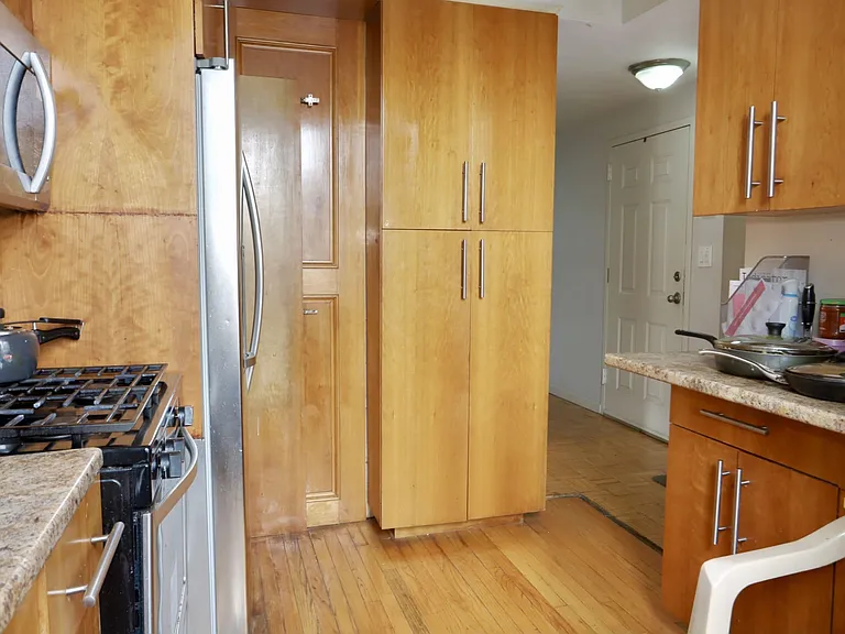 328 Palisade Ave #2 — Photo 3