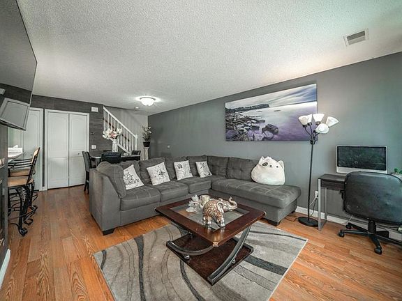 4th image of 2009 Southcross Dr #906
