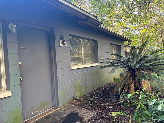 2nd image of 1121 NW 55th Ter