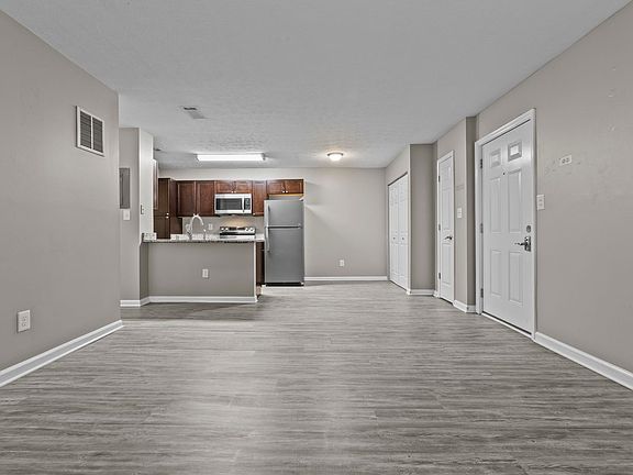 3rd image of 345 Bypass Plaza Dr