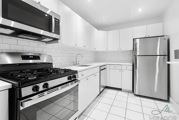 Rented by Mirador Real Estate | media 17