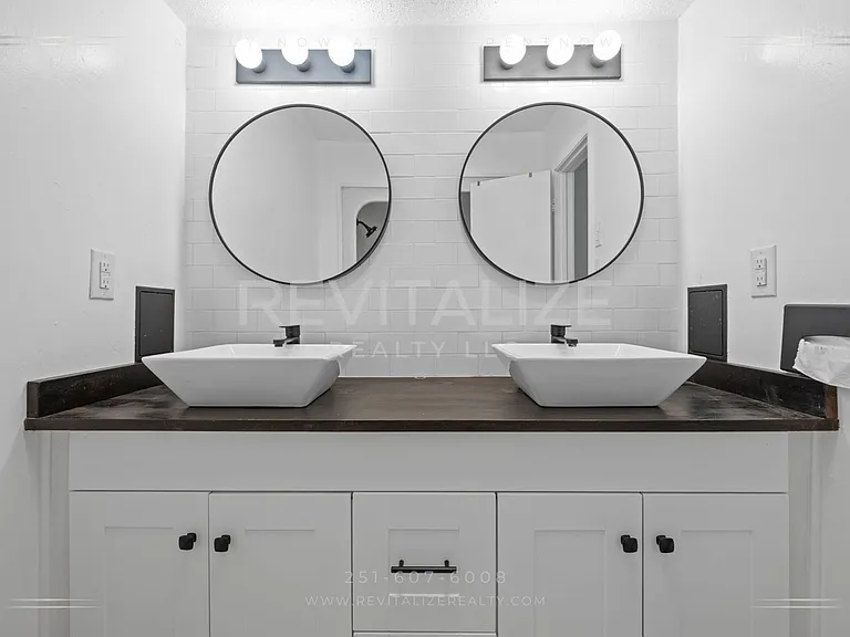 2739 Knollwood Dr — Photo 22