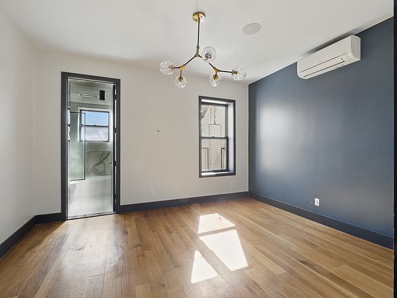 4th image of 5 Saint Pauls Ave #2R