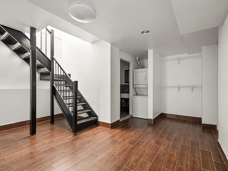 649 Washington Ave #1C — Photo 5