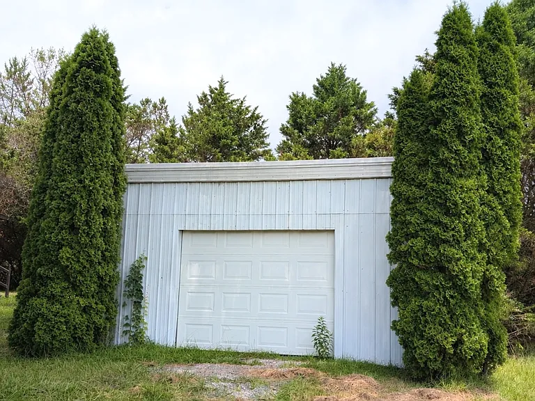 8209 County Road 1082 — Photo 14