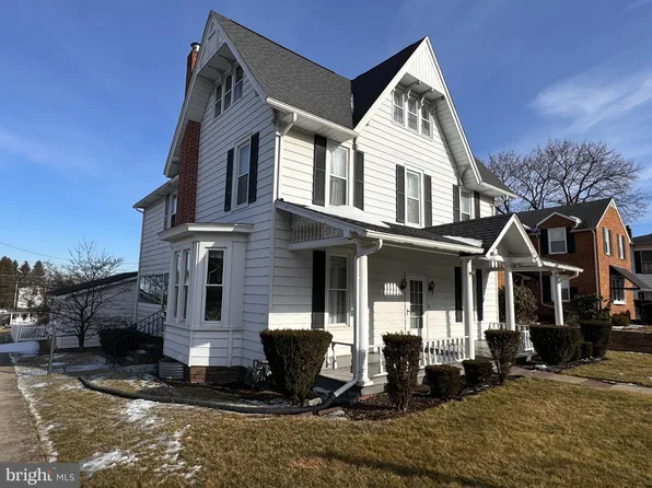 302 S Fairview St, Lock Haven, PA 17745