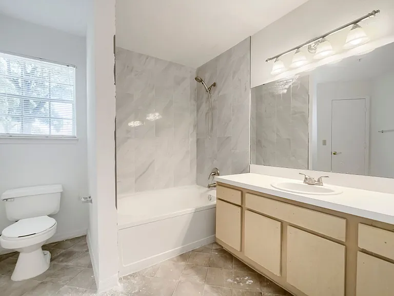 7270 Westpointe Blvd #910 — Photo 16
