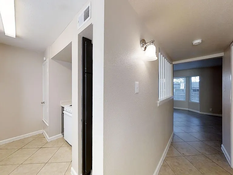 Verano at the Heights Apartments — Photo 60
