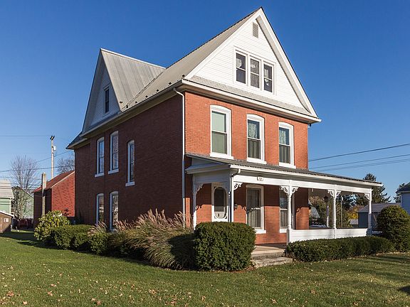 Victorian-era country-style