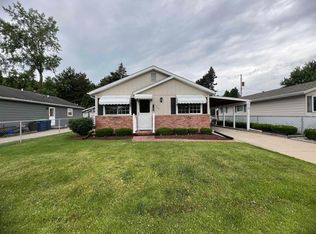 1216 S Mountain St, Bay City, MI 48706