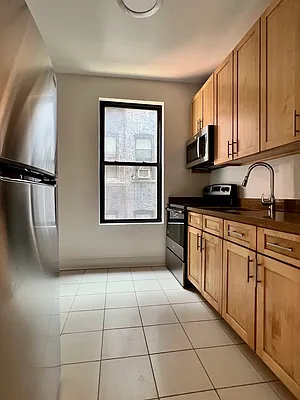 Rented by Bohemia Realty Group | media 2