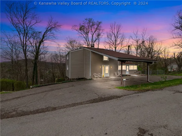 2215 Bellwood Dr, Saint Albans, WV 25177