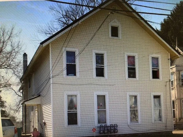 16 Wood St #4