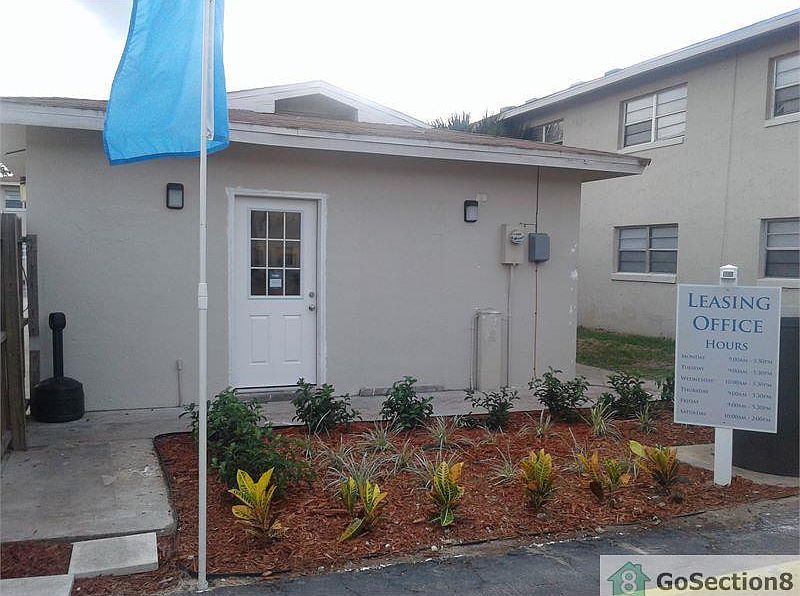 1st image of 466 Brentwood Dr #16