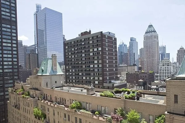 Sold by Lucas X Realty LLC | media 2