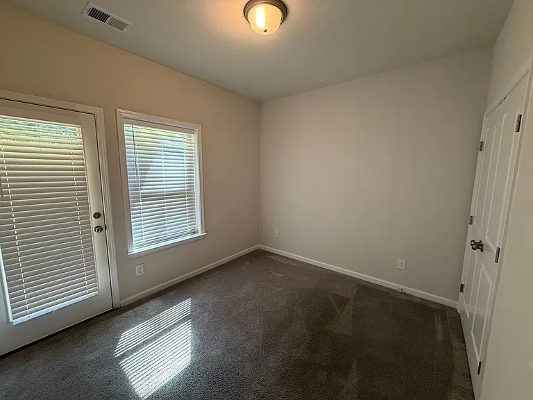 311 Mahone Dr #14 — Photo 14