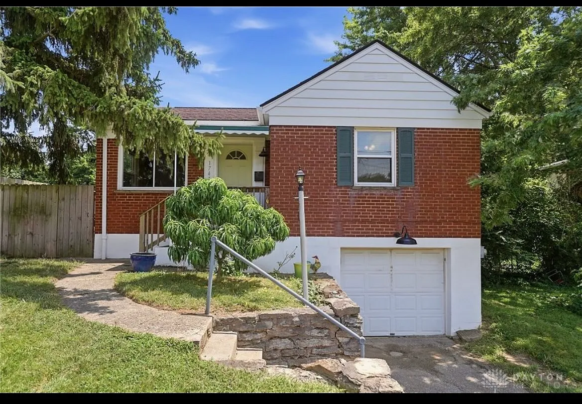 2 bed, 870 sqft, $1,500 — Photo 1
